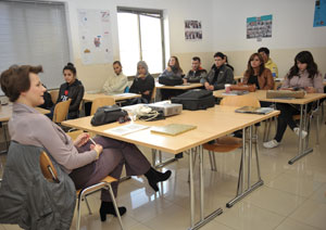 بحث سبل التعاون بين الجامعة الألمانية الأردنية وسفارة النمسا في عمان بحث سبل التعاون بين الجامعة الألمانية الأردنية وسفارة النمسا في عمان