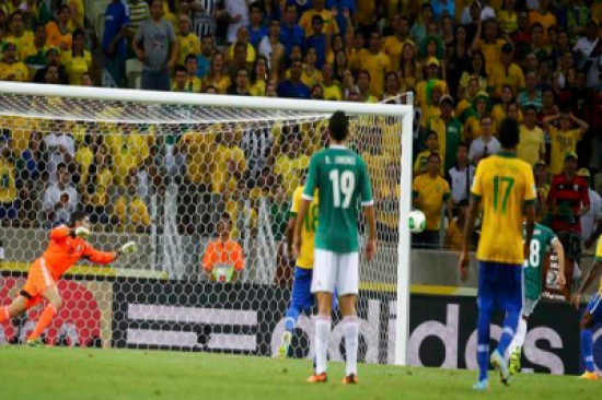 البرازيل تتأهل الى المربع الذهبي بكأس القارات بفوزها على المكسيك (فيديو)