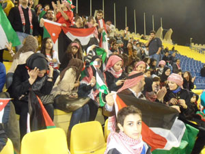 لجنة مسانده المنتخبات الوطنيه الاردنية في قطر لزيارة الاندية الرياضية