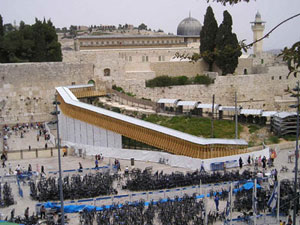 إسرائيل تتراجع عن هدم جسر المغاربة تحسبا من زيادة التوتر مع الفلسطينيين والأردن إسرائيل تتراجع عن هدم جسر المغاربة تحسبا من زيادة التوتر مع الفلسطينيين والأردن