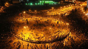 ارتفاع ضحايا اشتباكات القاهرة الى 8 قتلى و299 مصابا ارتفاع ضحايا اشتباكات القاهرة الى 8 قتلى و299 مصابا