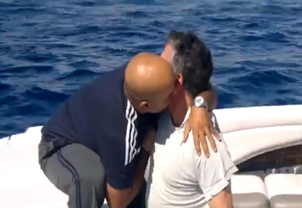  الملك يفاجئ صيادين في العقبة  ( فيديو ) 