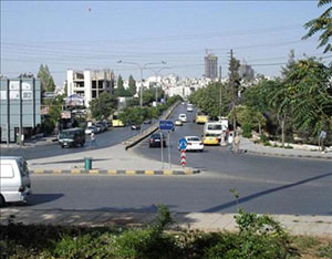 اغلاق في شارع زهران  (من جهة الدوار السابع باتجاه الدوار الثامن) 