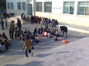 افطار جماعي لطلبة مدرسة مقبلة بمشاركة المجتمع المحلي ومبادرة مدرستي 