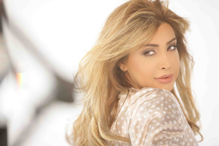 نوال الزغبي تستقبل 2012 في المغرب وتهدي جمهورها "معرفش ليه"! نوال الزغبي تستقبل 2012 في المغرب وتهدي جمهورها "معرفش ليه"!