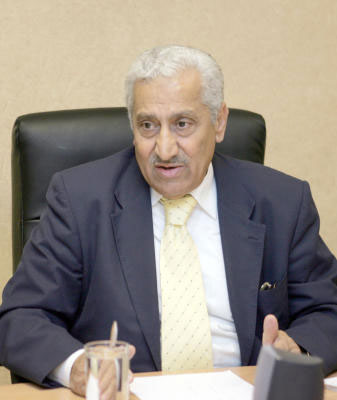 رئيس الوزراء يتفقد محافظة الكرك رئيس الوزراء يتفقد محافظة الكرك