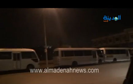 طابور باصات مضربة عن العمل في عمان ( شاهدوا الفيديو )