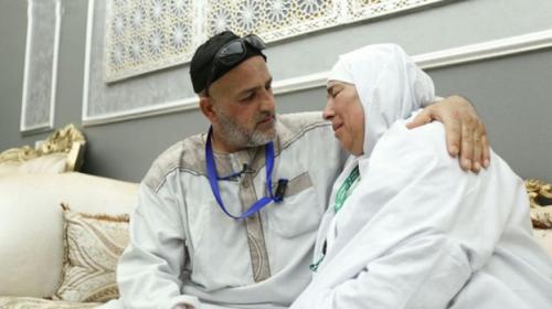 لم شمل شقيقين من غزة في مخيمات منى بعد فراق 15 عاما لم شمل شقيقين من غزة في مخيمات منى بعد فراق 15 عاما