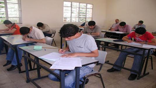 التربية والتعليم: لا يوجد قرار بالغاء امتحان الثانوية في منطقة السلط  