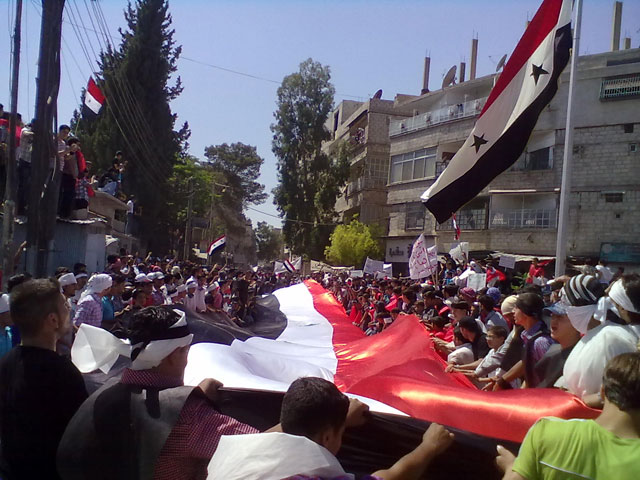 فرنسا تقول إن خيار فرض حظر جوي على سوريا غير مطروح حالياً فرنسا تقول إن خيار فرض حظر جوي على سوريا غير مطروح حالياً