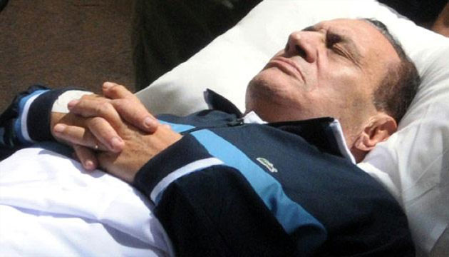 تأجيل الاستماع الى مرافعات الدفاع في محاكمة مبارك