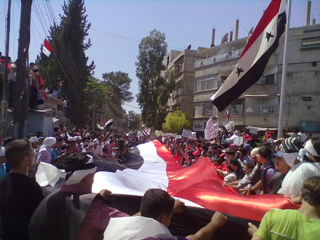 16 قتيلا في "جمعة المعتقلين" بسوريا