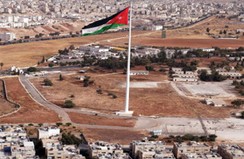 إجراءات تنظيمية لحركة السير في شارع الأقصى بعمان تمهيدا لاحتفال العلَم