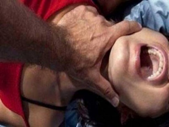 ضرب زوجته وخنقها حتى الموت.. والسبب صادم! ضرب زوجته وخنقها حتى الموت.. والسبب صادم!