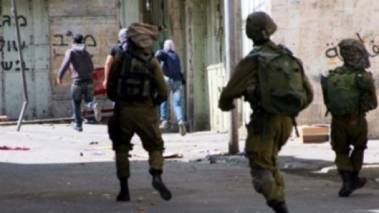 إصابة فلسطيني واعتقال 6 شبان في جنين إصابة فلسطيني واعتقال 6 شبان في جنين