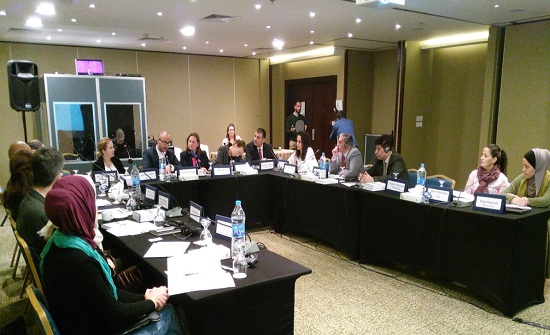 خبراء يناقشون جهود مكافحة التطرف العنيف