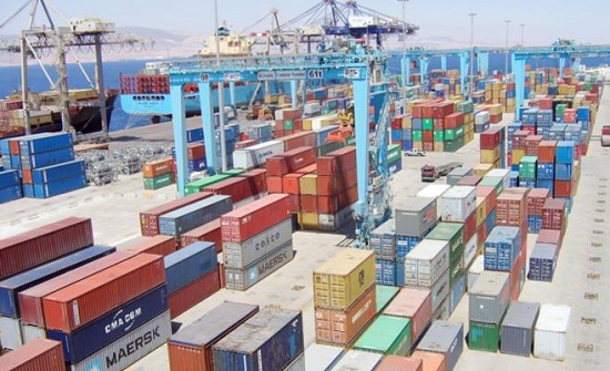 توقف أعمال التحميل في ميناء الحاويات بالعقبة