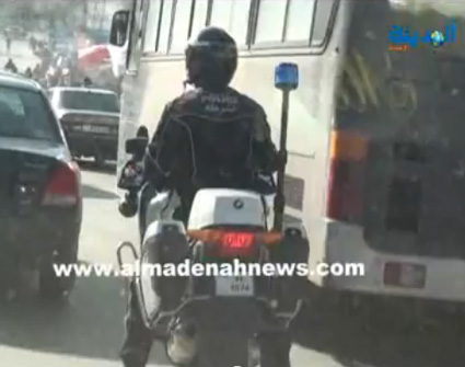فوضى القيادة وزوامير سيارات الاردنيين ( فيديو ) فوضى القيادة وزوامير سيارات الاردنيين ( فيديو )