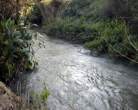 نهر الاردن توقع اتفاقيات لادارة محافظ اقراضية في حوشا 