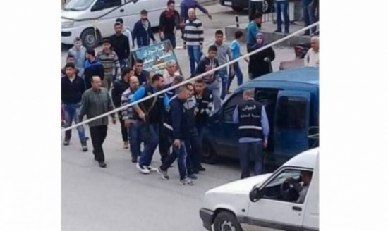 جريّمة تهز لبنان... قتل شقيقه وأصاب والده ووقف يدخن سيجارته!