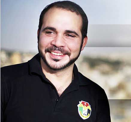 الأمير علي يعزي اسرة الكرة المصرية بضحايا مباراة الاهلي والمصري الأمير علي يعزي اسرة الكرة المصرية بضحايا مباراة الاهلي والمصري