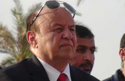 الرئيس اليمني يغادر عدن بعد زيارة استمرت أربعة أيام الرئيس اليمني يغادر عدن بعد زيارة استمرت أربعة أيام