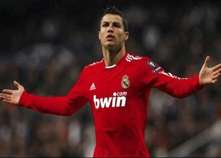 كريستيانو رونالدو يريد العودة إلى إنجلترا في الصيف كريستيانو رونالدو يريد العودة إلى إنجلترا في الصيف