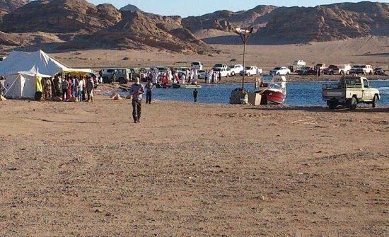 مبادرة شبابية لتنظيف شاطىء خليج العقبة مبادرة شبابية لتنظيف شاطىء خليج العقبة