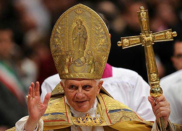 الفاتيكان تبرئ البابا من تهم التحرش الجنسي