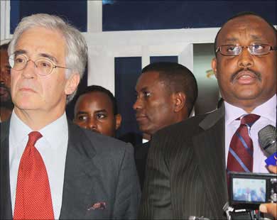 أوروبا تهدد بوقف مساعدات الصومال