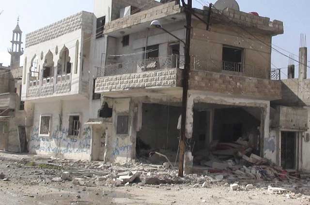 قصف عنيف على بابا عمرو.. وقوات النظام تحاصر الآلاف