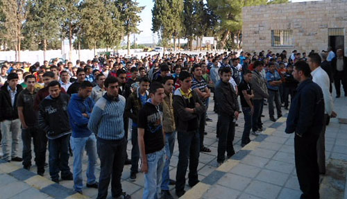 طلبة واولياء امور :اضراب المعلمين قضية وطنية تستدعي حلا سريعا  