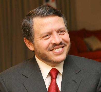 اهالي السلط يحتفلون بعيد ميلاد الملك  