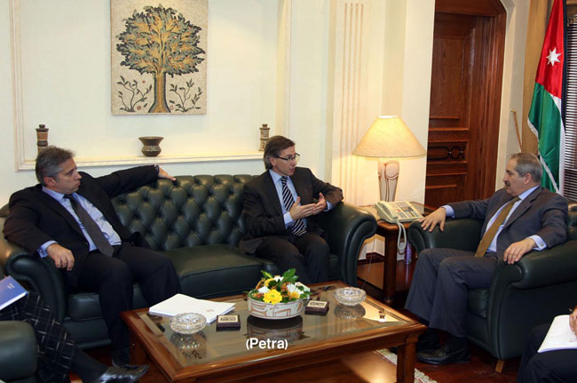 وزير الخارجية يلتقي الممثل الخاص للاتحاد الاوروبي 