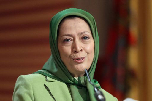 الملالي يسرّعون خطوات الحصول على القنبلة النووية لضمان بقائهم 