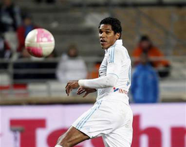 نيني يقود سان جيرمان لدور الثمانية بكأس فرنسا لكرة القدم