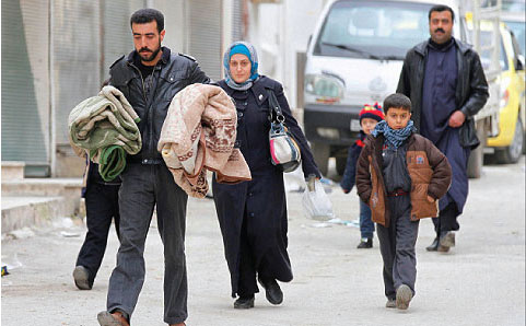 حمص تحت الحصار.. ودمشق وحلب تتحديان النظام	