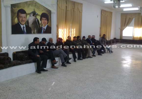 العاملون بشركة توزيع كهرباء معان يعدون لإضراب ( صور ) العاملون بشركة توزيع كهرباء معان يعدون لإضراب ( صور )
