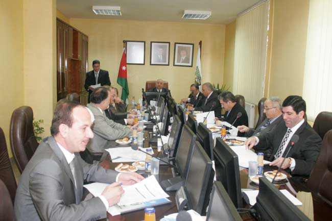 مجلس امناء البلقاء التطبيقية يقر موازنة الجامعة للعام 2012 مجلس امناء البلقاء التطبيقية يقر موازنة الجامعة للعام 2012