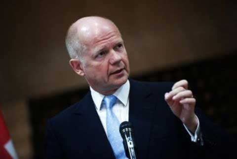 هيغ يحذر من "حرب باردة" بسبب البرنامج النووي الإيراني