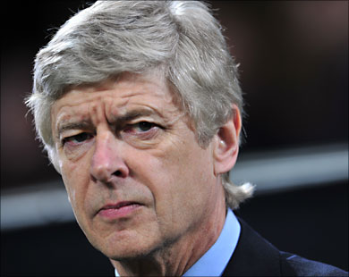 فينغر يعتذر لجماهير أرسنال    