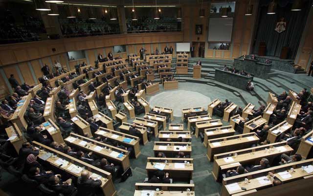 مذكرة نيابية تطالب باعادة لجان التحقيق الى مجلس النواب مذكرة نيابية تطالب باعادة لجان التحقيق الى مجلس النواب