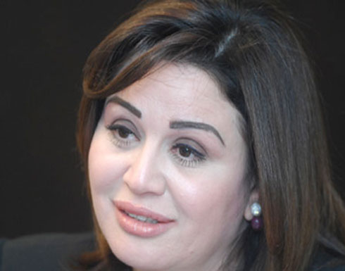 بالصور.. 10 فنانات فضلن الفن على الحياة الأسرية بالصور.. 10 فنانات فضلن الفن على الحياة الأسرية