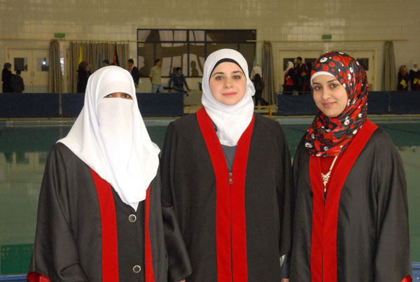 ثلثا أوائل خريجي الجامعة الهاشمية من الإناث ( صور ) ثلثا أوائل خريجي الجامعة الهاشمية من الإناث ( صور )
