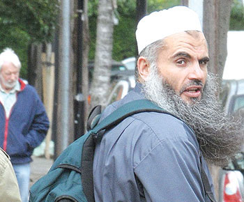 معظم البريطانيين يريدون طرد أبو قتادة من بلادهم معظم البريطانيين يريدون طرد أبو قتادة من بلادهم