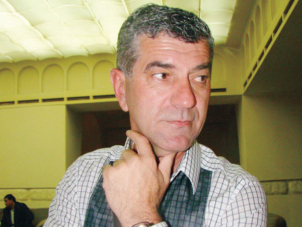 وصول المدرب الصربي برانكو لقيادة فريق الوحدات  