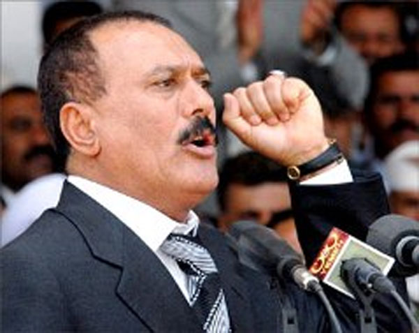 صالح يدعو اليمنيين إلى انتخاب خلفه المعين 