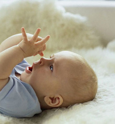 طول أصابع الطفل يحدد شخصيته