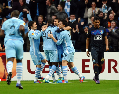 سيتي يسحق بورتو ويجرده من اللقب   