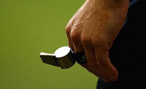 اختبارات بدنية لحكام الكرة  